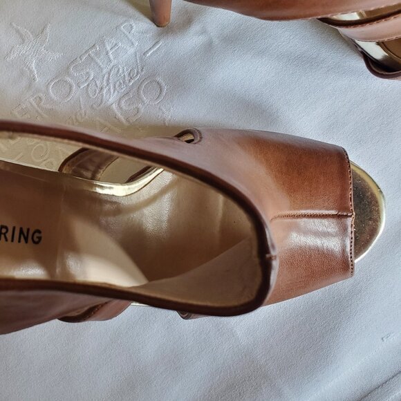 Shoes - Picture 4 of 9